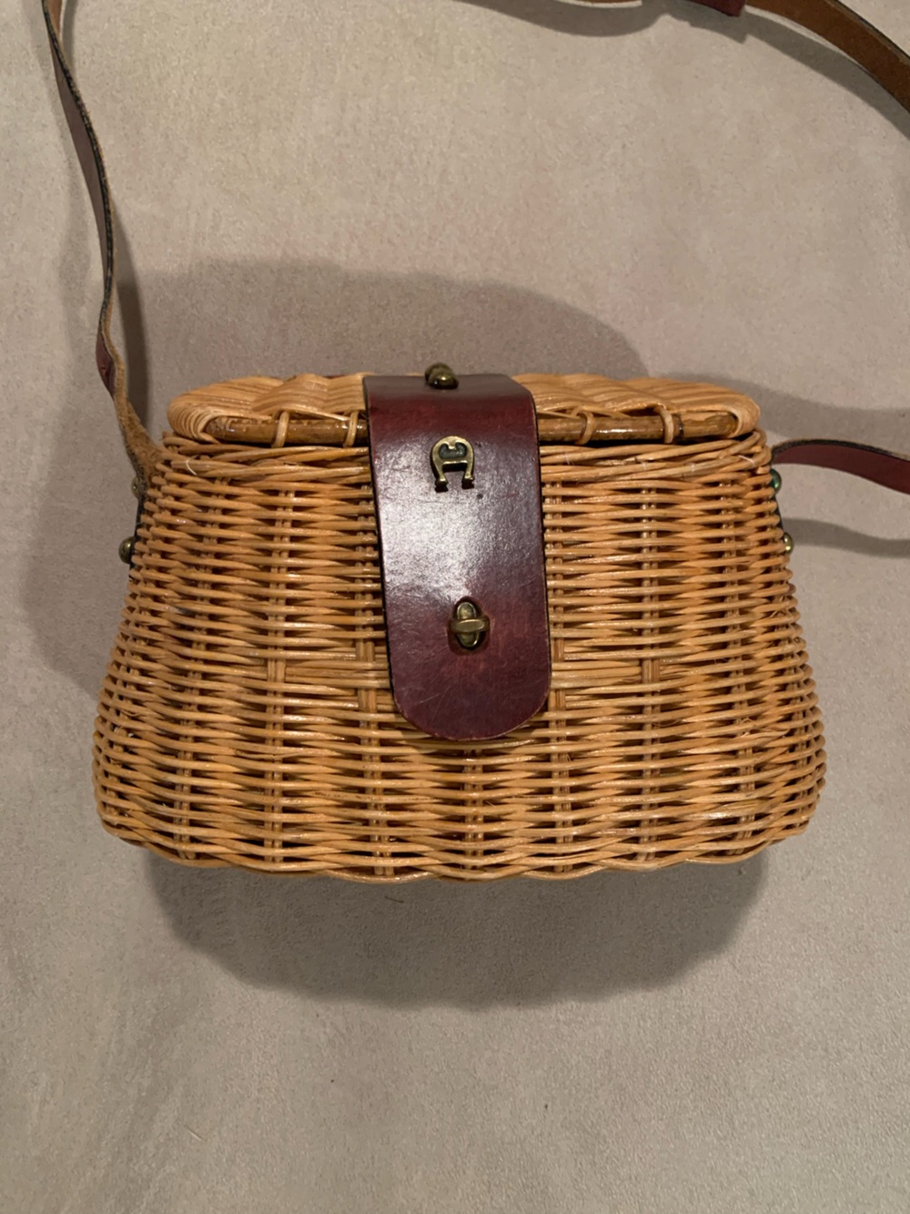 Vintage Etienne Aigner Rare 1950s Crossbody Bag - Picture 2 of 10